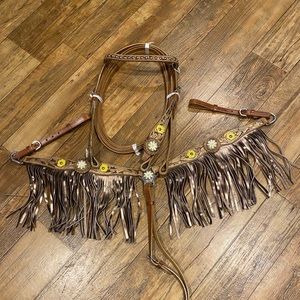 Complete Horse set Headstall breast collar reins and headstall
